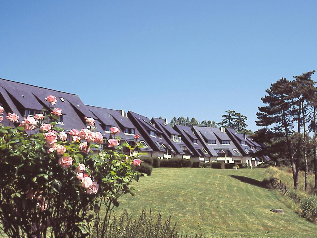 Lagrange Vacances Les Hauts De Clairvallon Houlgate Bagian luar foto